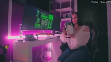 Korina Kova - I Reprogrammed my Mother